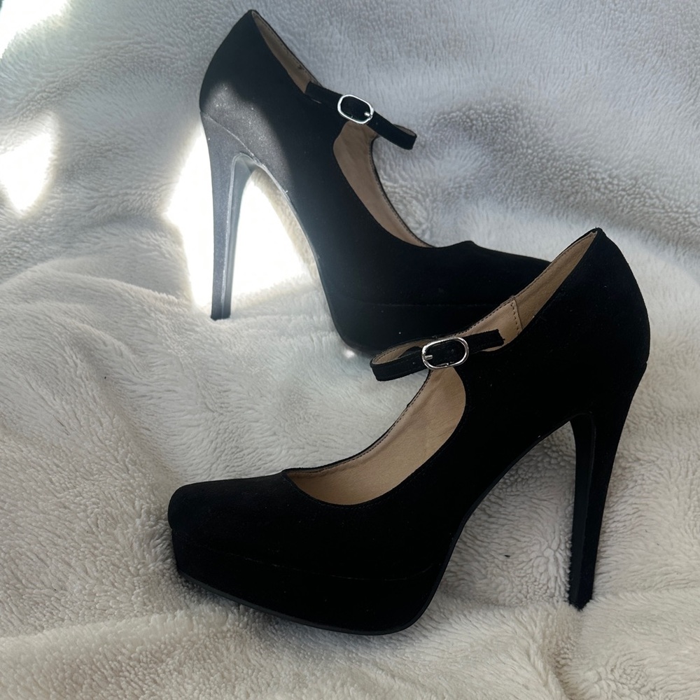 Chinese Laundry Black Mary Jane Heels